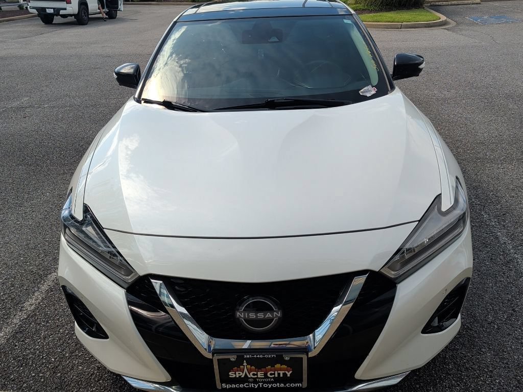 Certified 2023 Nissan Maxima Platinum w/ Sport Mat Group FWD image 3