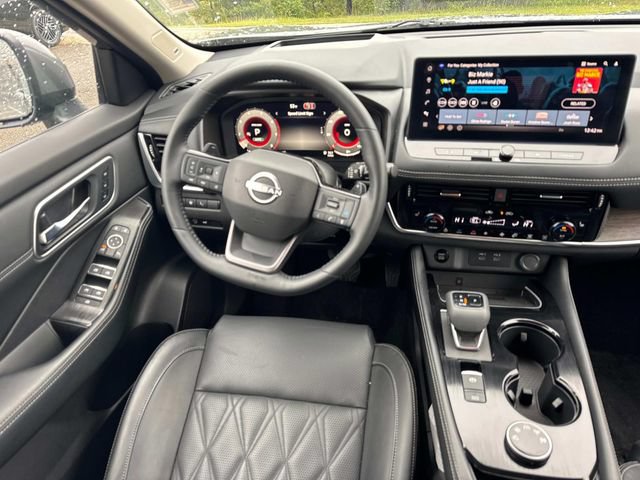 Certified 2026 Nissan Rogue Platinum w/ Platinum Premium Package AWD/4WD image 19