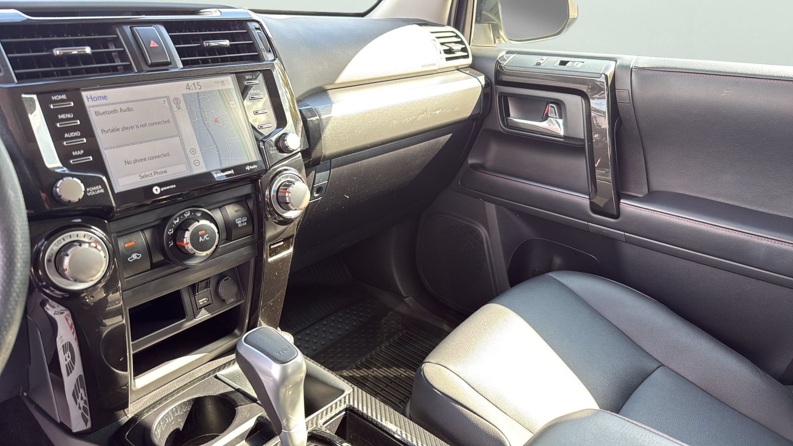 Used 2023 Toyota 4Runner TRD Off-Road Premium w/ Off Road Premium Plus Package AWD/4WD image 19