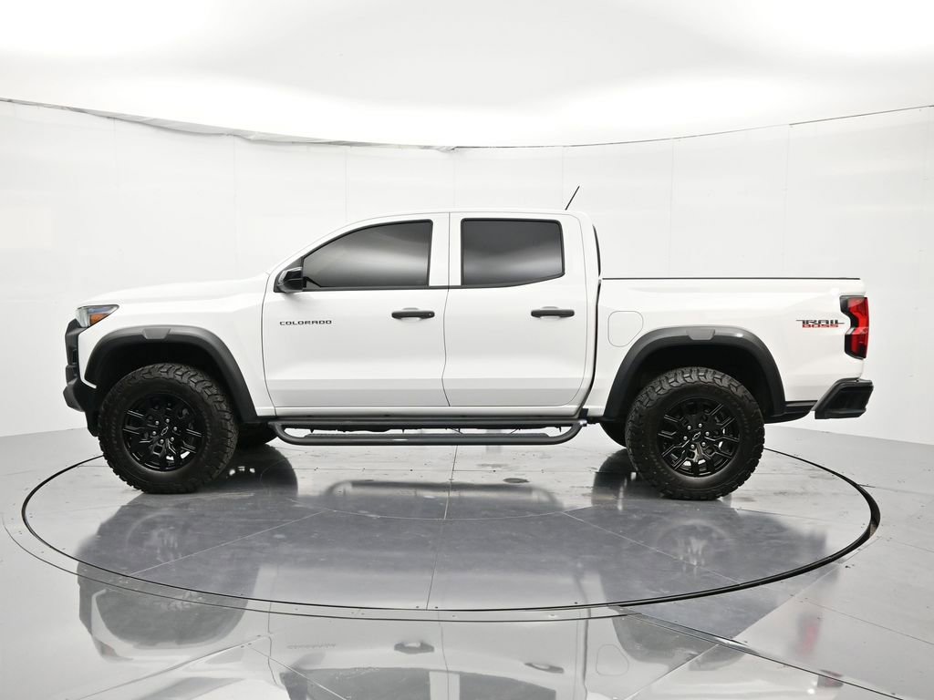 Certified 2024 Chevrolet Colorado Trail Boss w/ Advanced Trailering Package image 9