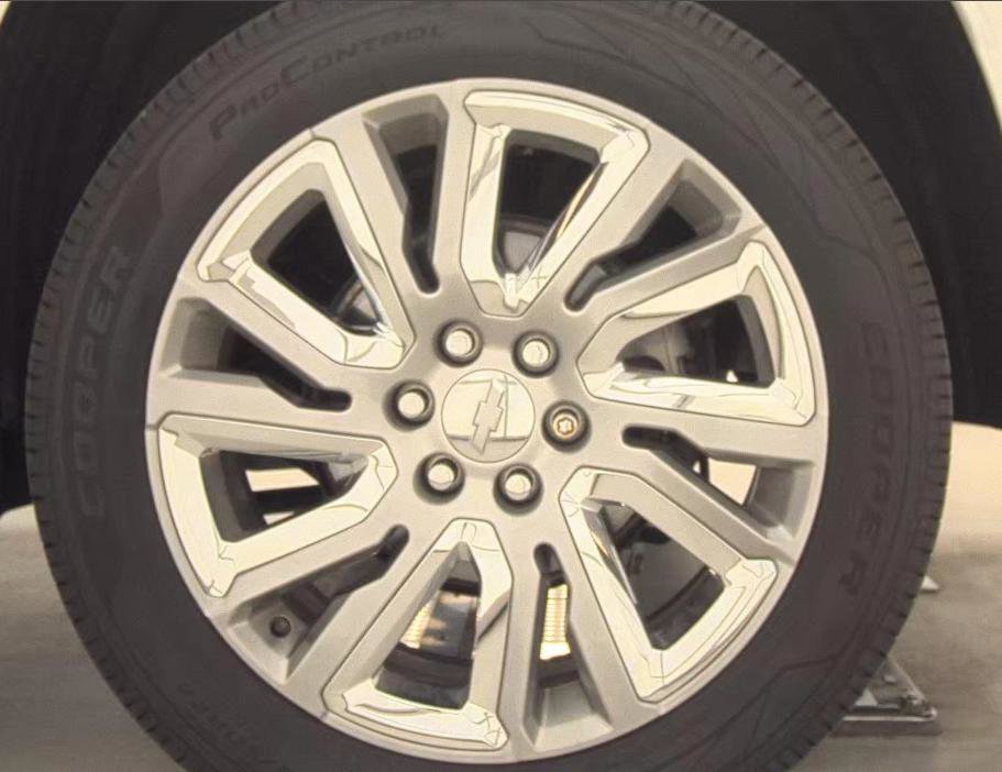 Used 2021 Chevrolet Tahoe Premier w/ Premium Package AWD/4WD image 12