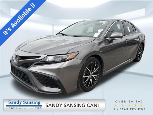 Used 2024 Toyota Camry SE w/ Convenience Package