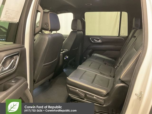 Used 2024 GMC Yukon XL SLT AWD/4WD image 29
