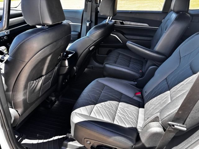 Used 2023 Kia Telluride SX Prestige X-Pro AWD/4WD image 14