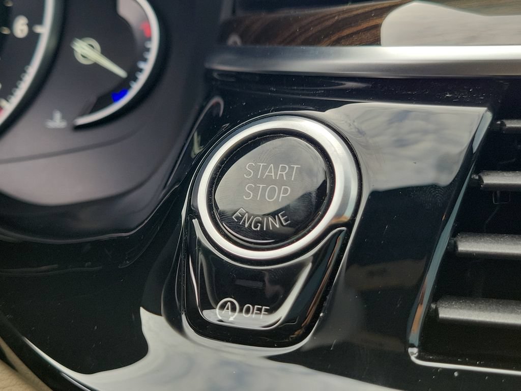 Used 2018 BMW 530i RWD image 28