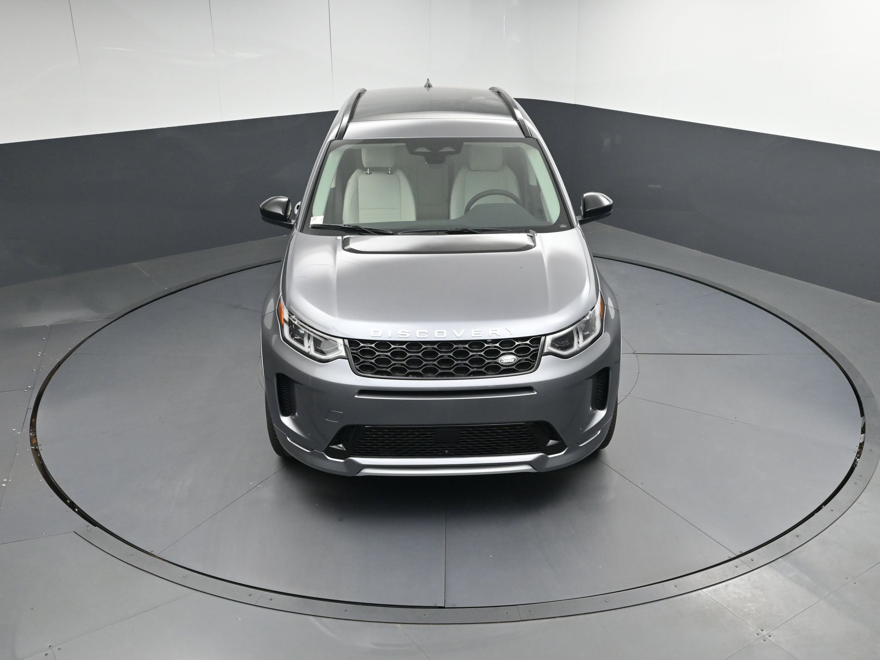 New 2025 Land Rover Discovery Sport S image 37