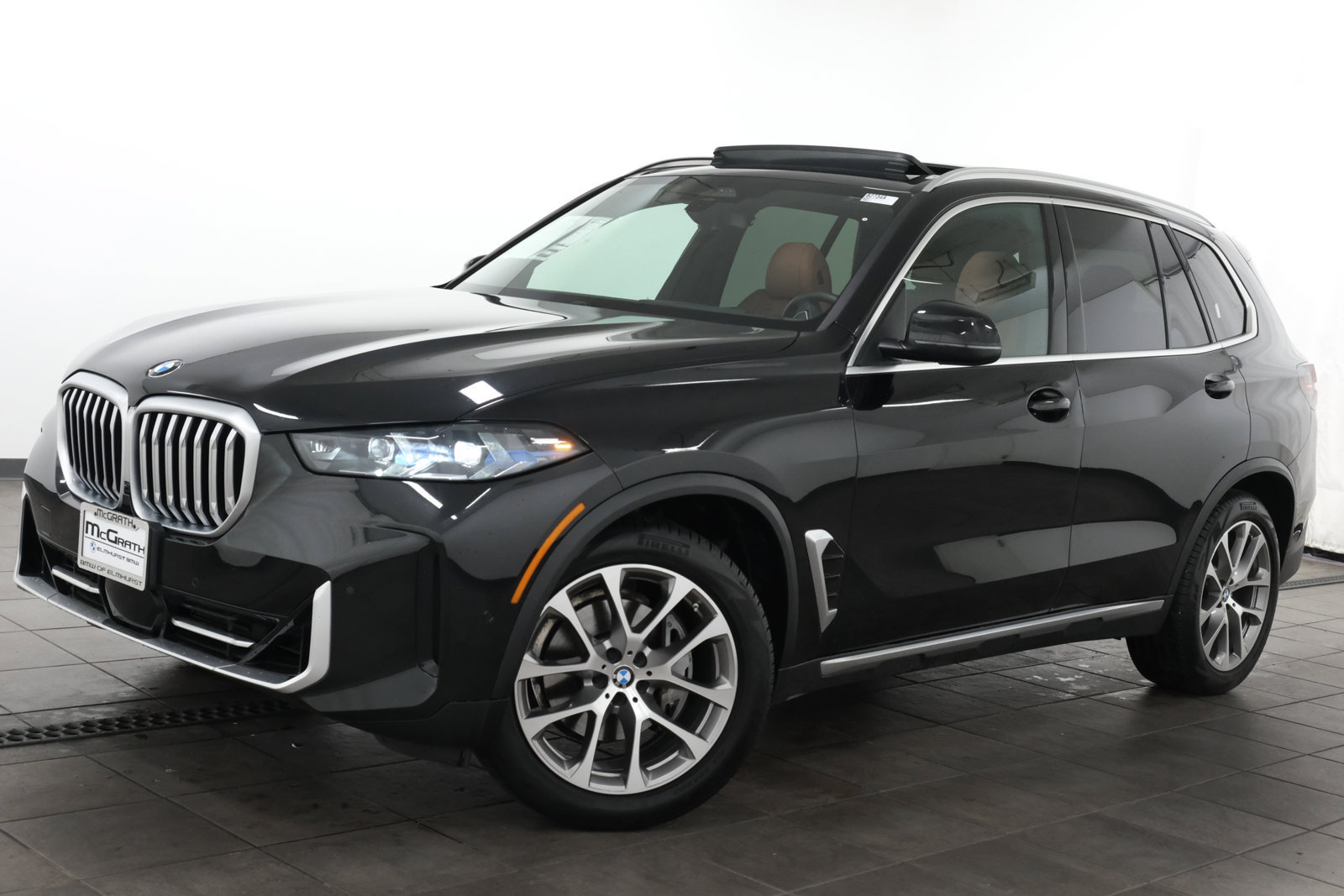 Used 2024 BMW X5 xDrive40i w/ Premium Package AWD/4WD image 1