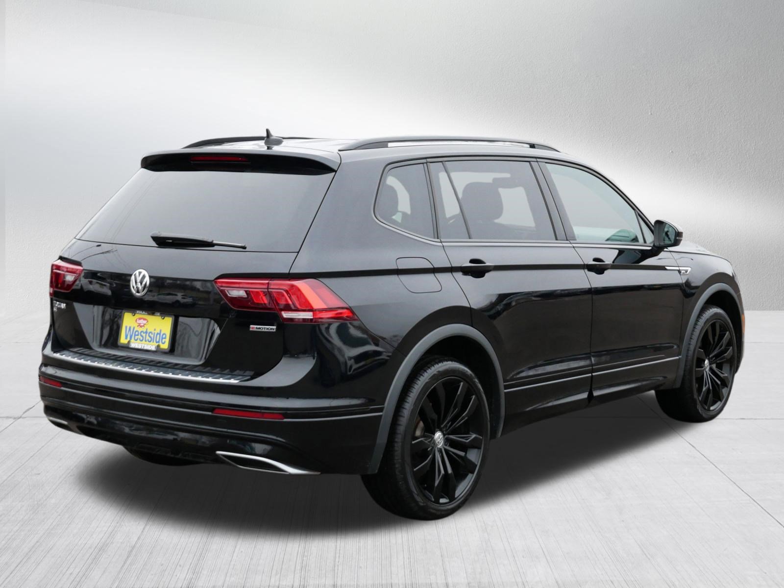 Used 2021 Volkswagen Tiguan SE R-Line image 7
