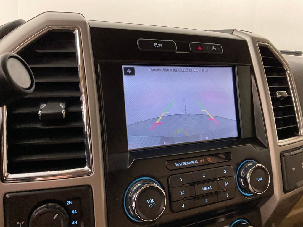 Used 2017 Ford F150 Lariat w/ Trailer Tow Package image 21