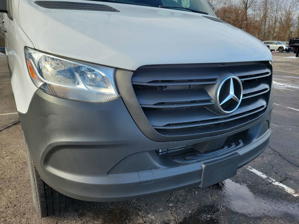 Used 2025 Mercedes-Benz Sprinter 2500 image 24