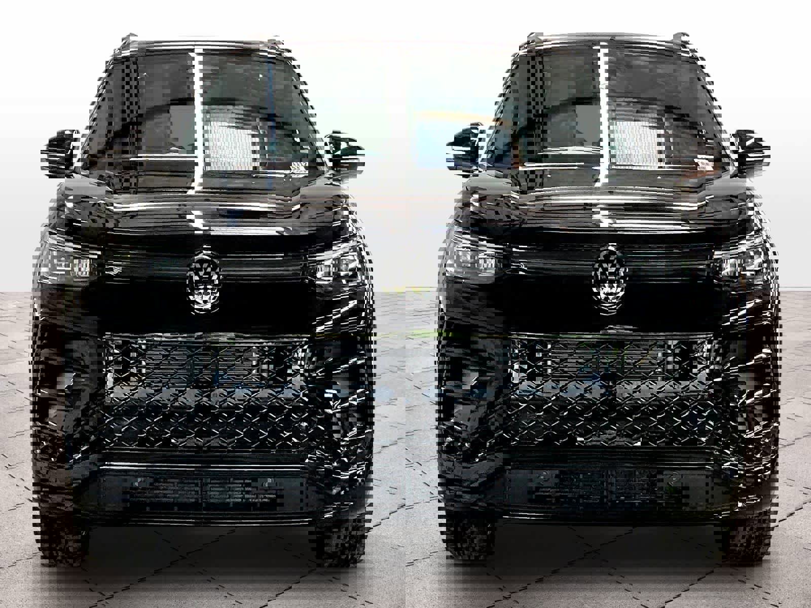 New 2026 Volkswagen Tiguan SE R-Line image 5