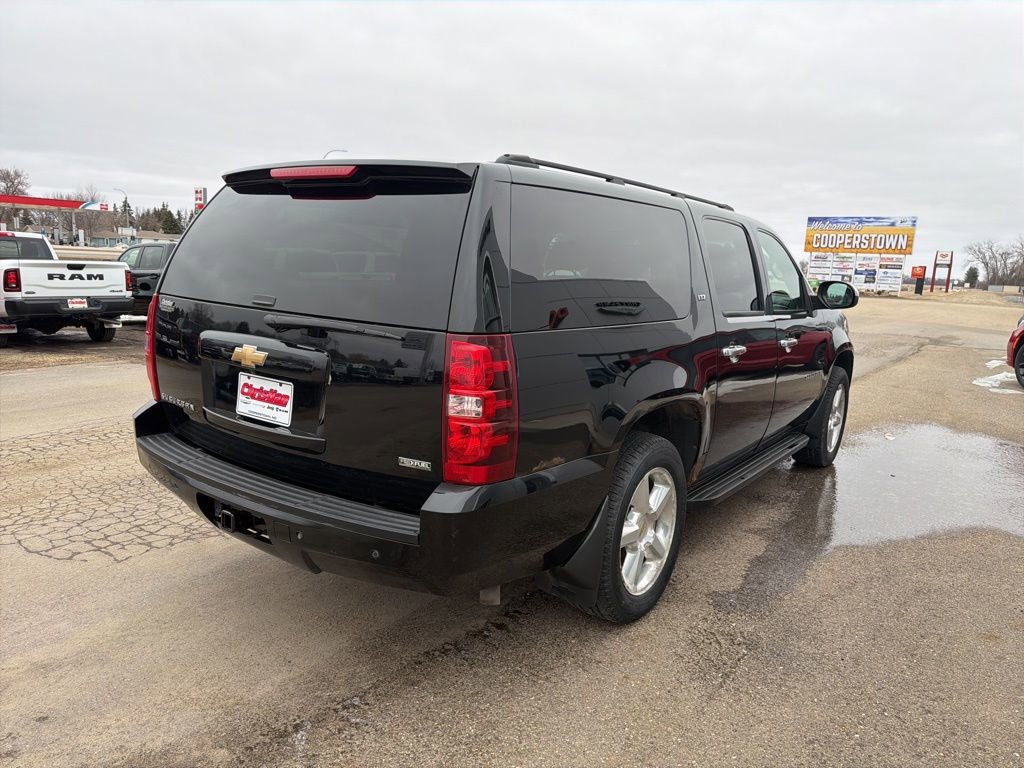 Used 2007 Chevrolet Suburban LTZ w/ LTZ Preferred Equipment Group image 6