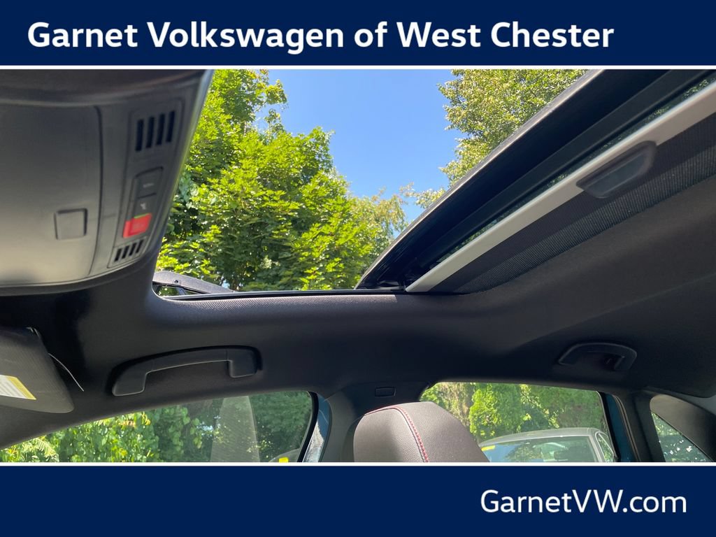 New 2026 Volkswagen Jetta GLI Autobahn FWD image 24