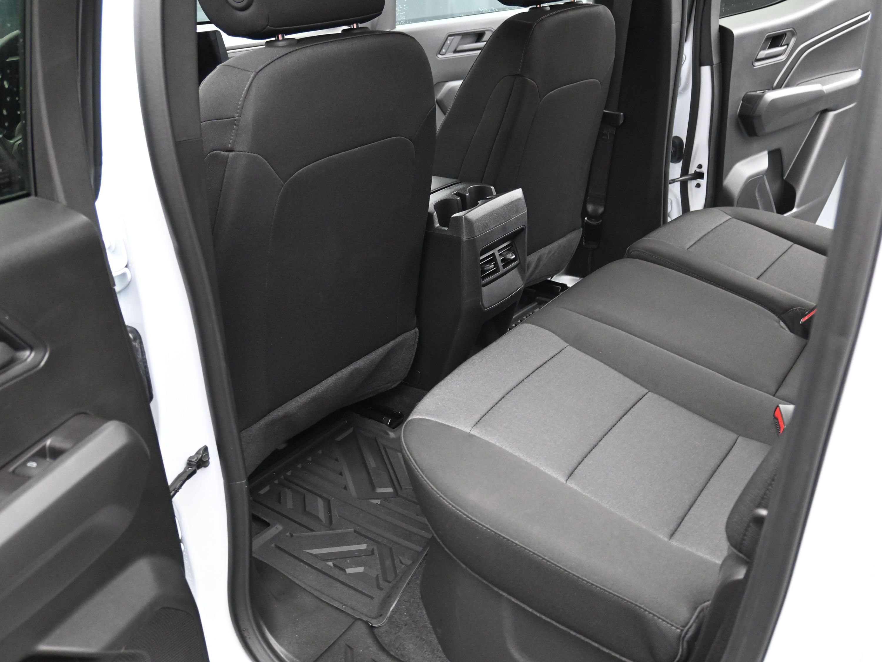 Used 2025 Chevrolet Colorado W/T image 13