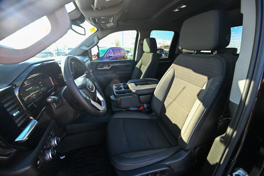 Used 2024 GMC Sierra 2500 SLE image 17