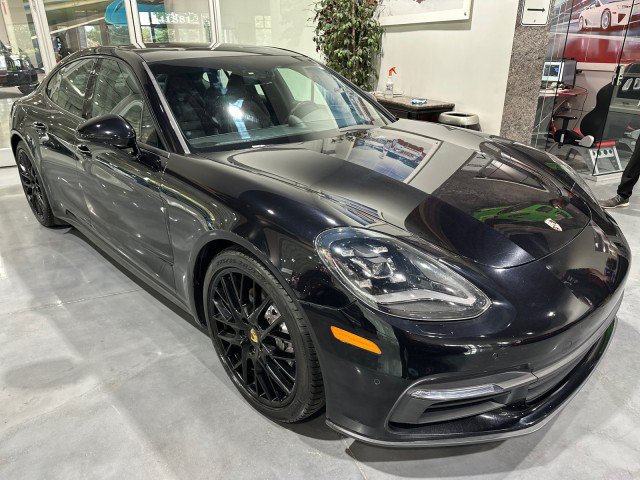 Used 2018 Porsche Panamera 4 AWD/4WD image 12