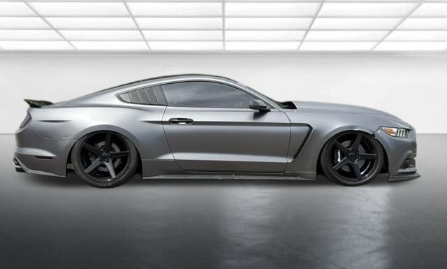 Used 2016 Ford Mustang GT Premium RWD image 9