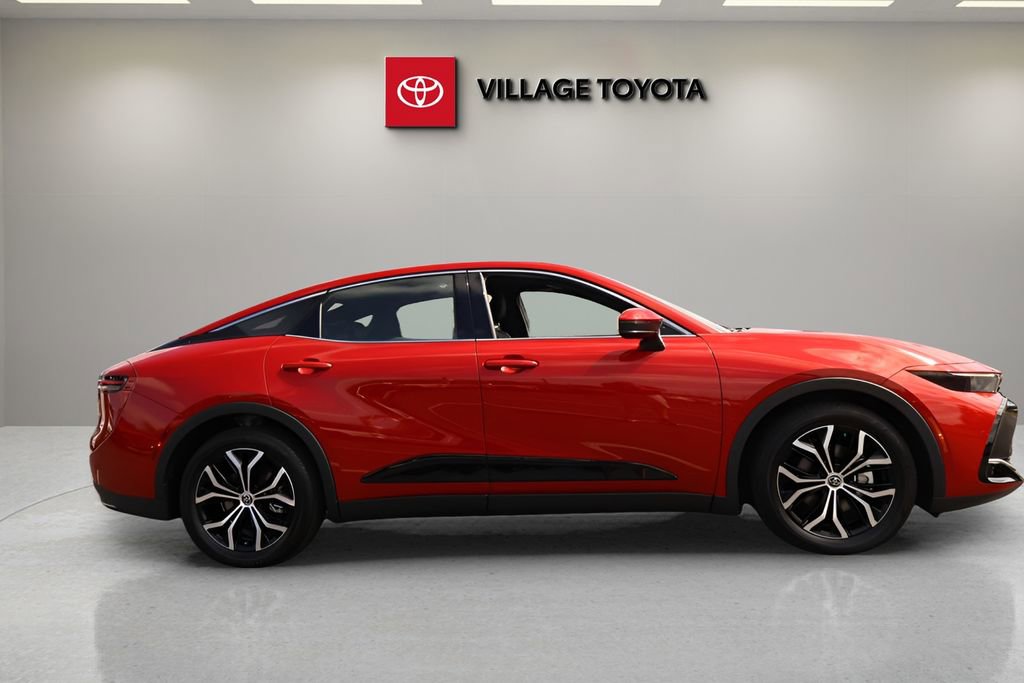 Certified 2024 Toyota Crown AWD/4WD image 6