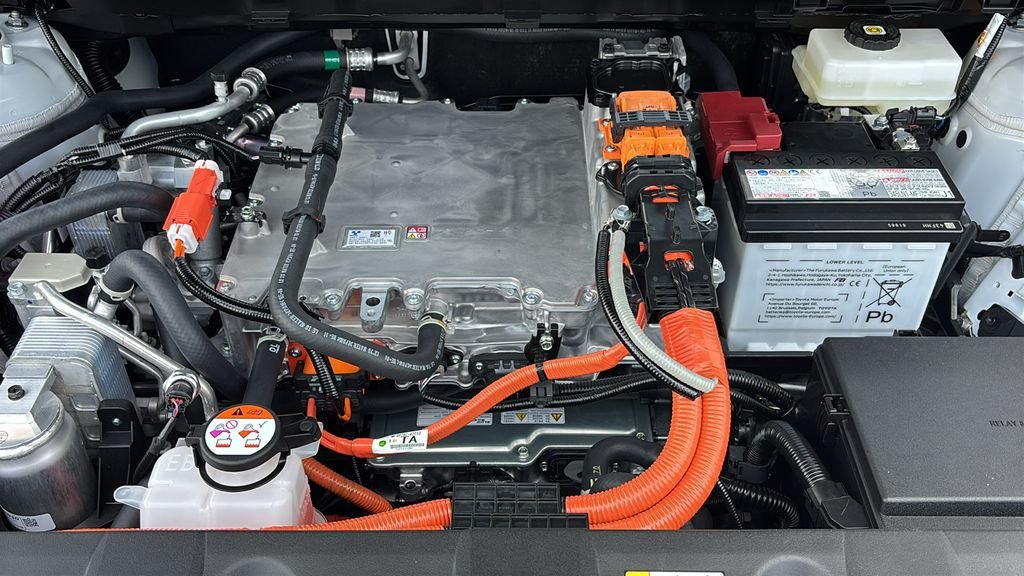 New 2026 Toyota bZ FWD image 32