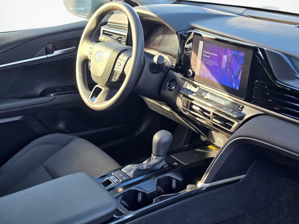 Used 2025 Toyota Camry LE FWD image 28