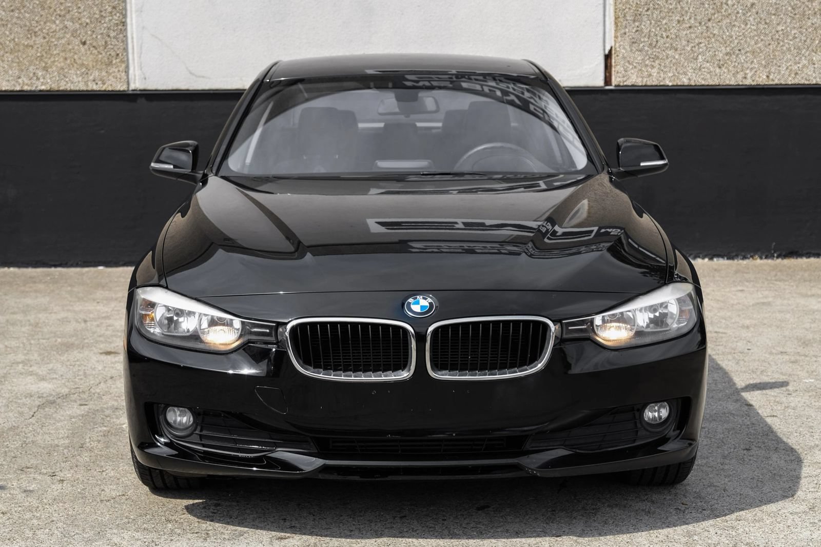 Used 2014 BMW 320i xDrive Sedan AWD/4WD image 4