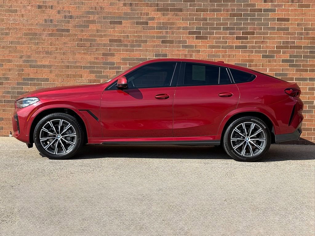 Used 2023 BMW X6 xDrive40i w/ M Sport Package image 2