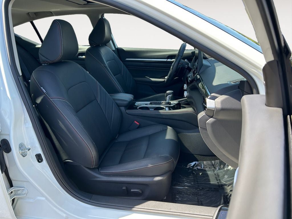 Used 2023 Nissan Altima 2.5 SR w/ SR Premium Package AWD/4WD image 23