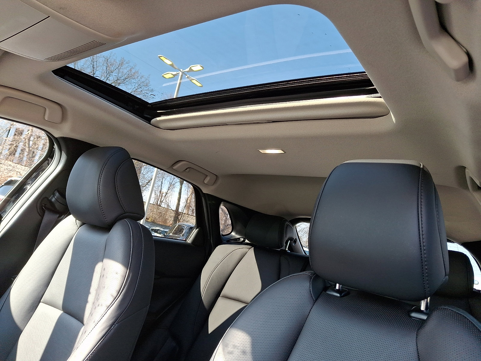 Certified 2025 MAZDA CX-30 AWD 2.5 S w/ Premium Package image 12