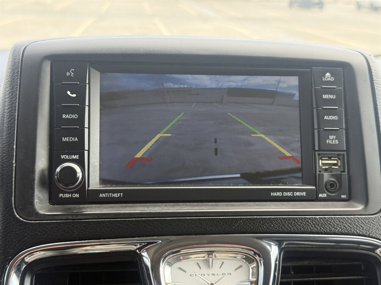Used 2015 Chrysler Town & Country Touring FWD image 21
