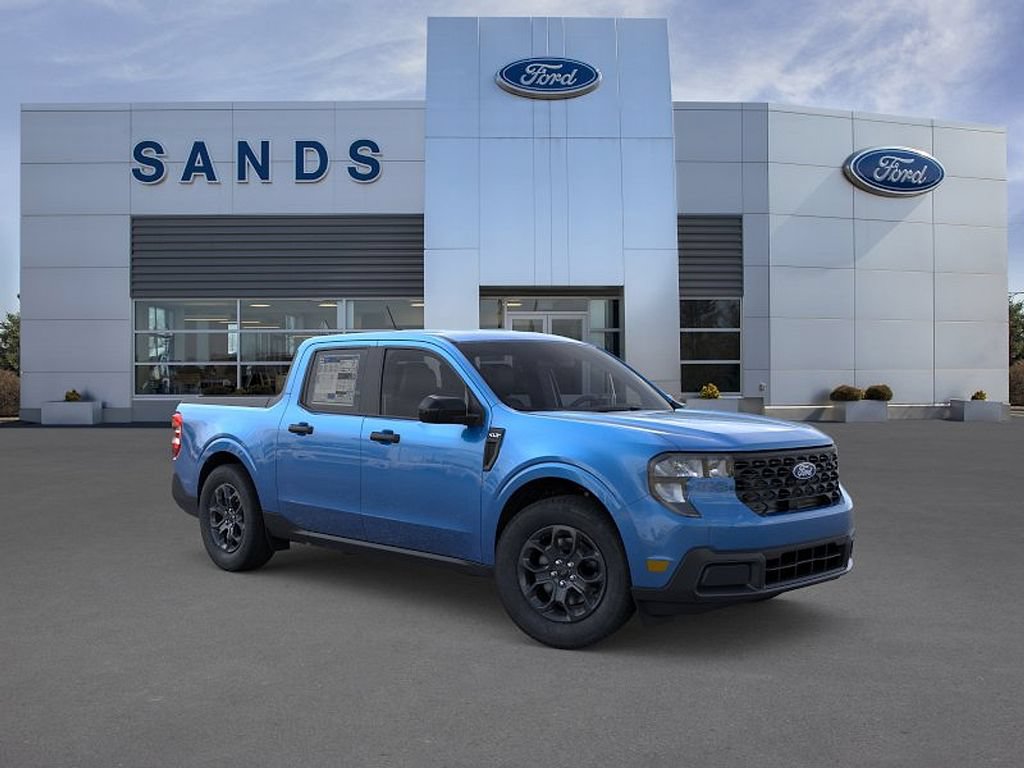 New 2026 Ford Maverick XLT w/ Equipment Group 301A AWD/4WD image 7