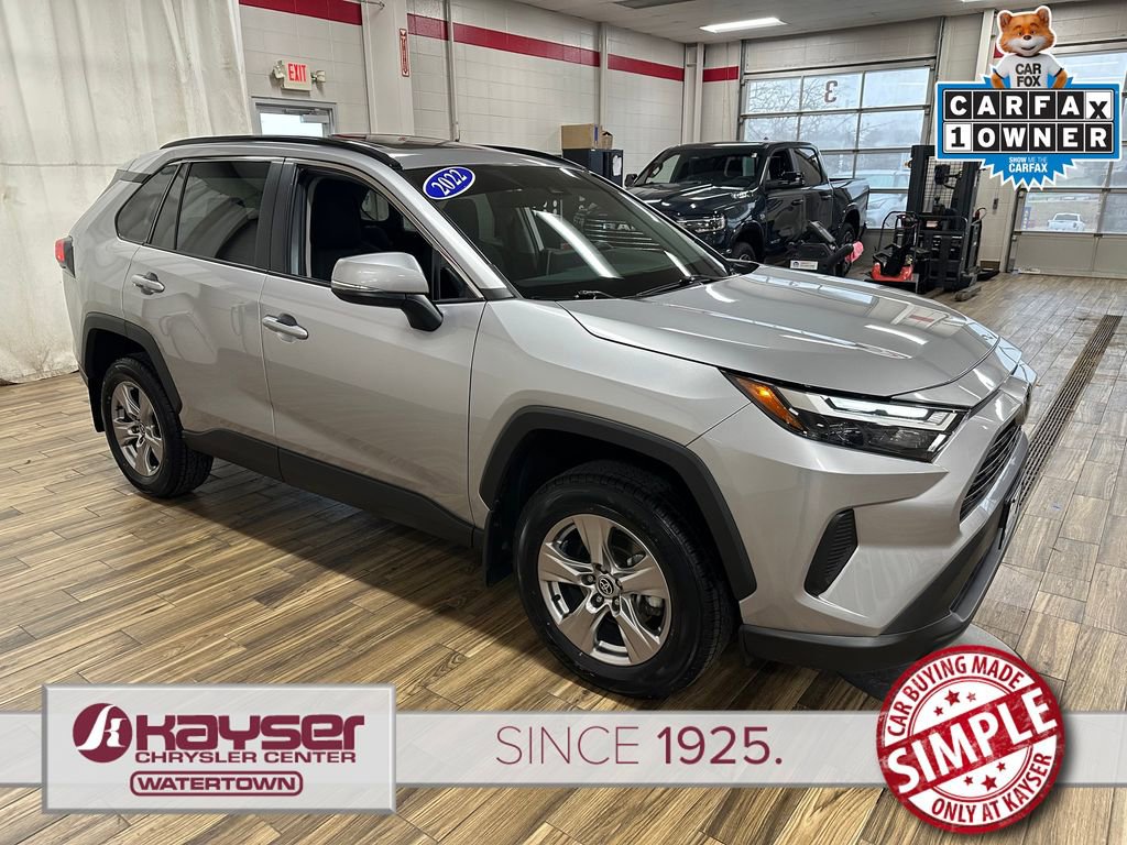 Used 2022 Toyota RAV4 XLE image 6