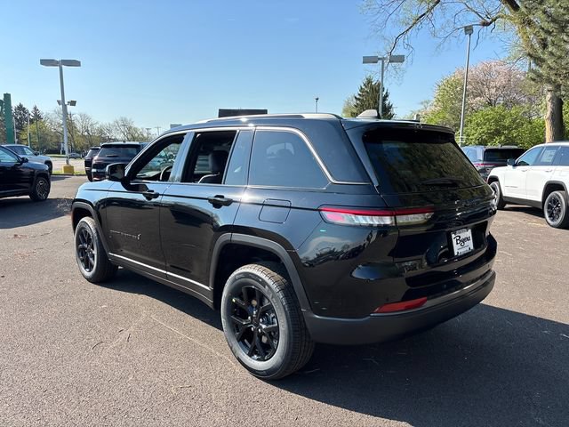 New 2026 Jeep Grand Cherokee Altitude AWD/4WD image 4