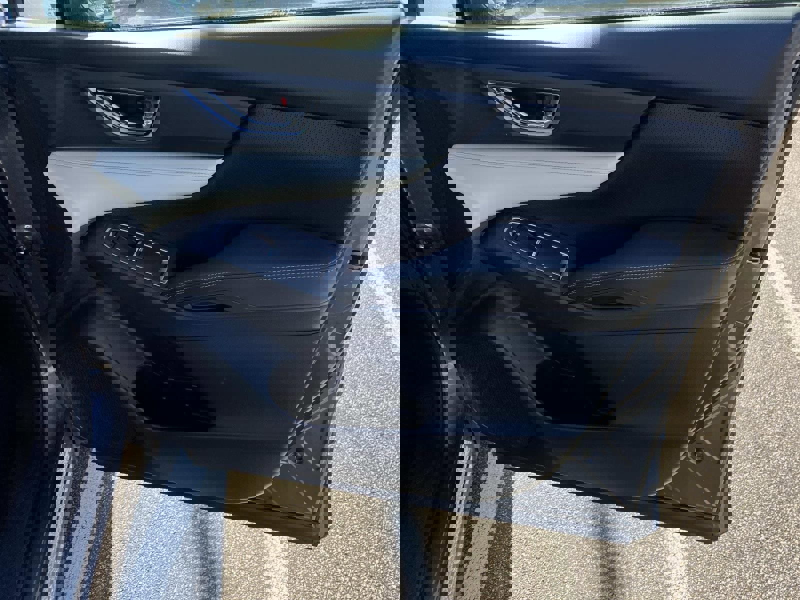 Used 2019 Subaru Ascent Limited w/ Popular Package #2 image 14