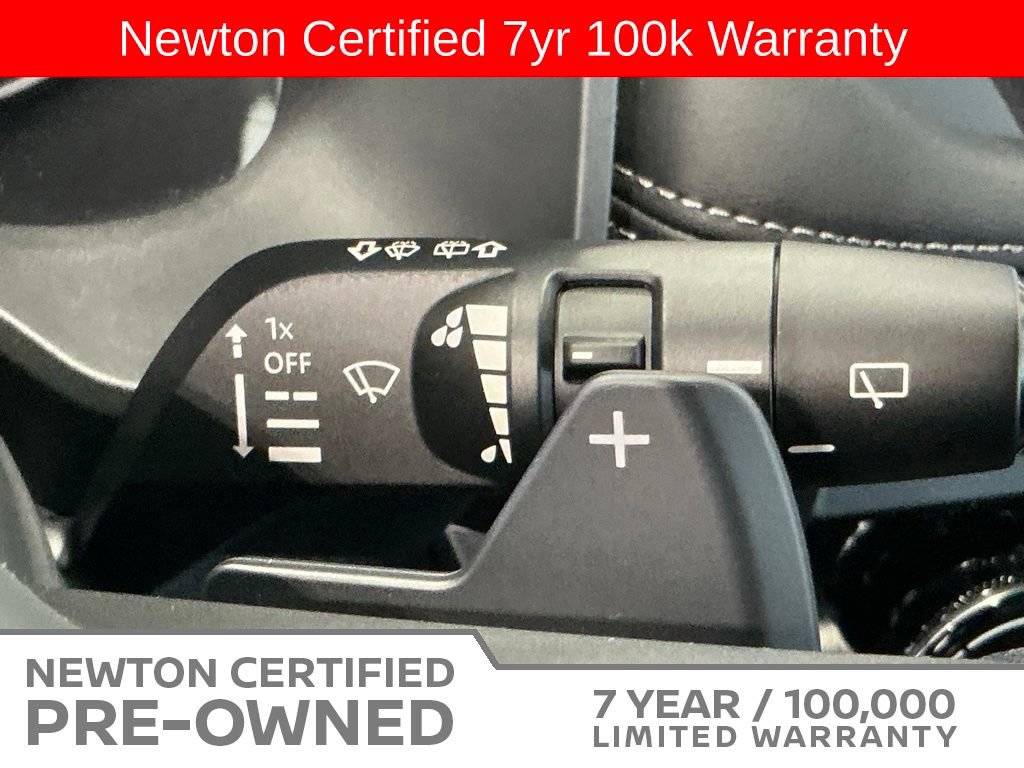 Used 2025 Nissan Rogue S FWD image 28