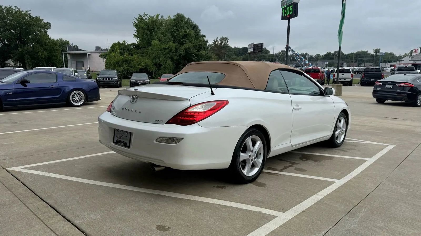 Used 2007 Toyota Solara SLE image 5