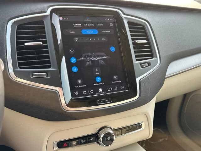 Certified 2024 Volvo XC90 B5 Core w/ Protection Package Premier AWD/4WD image 22