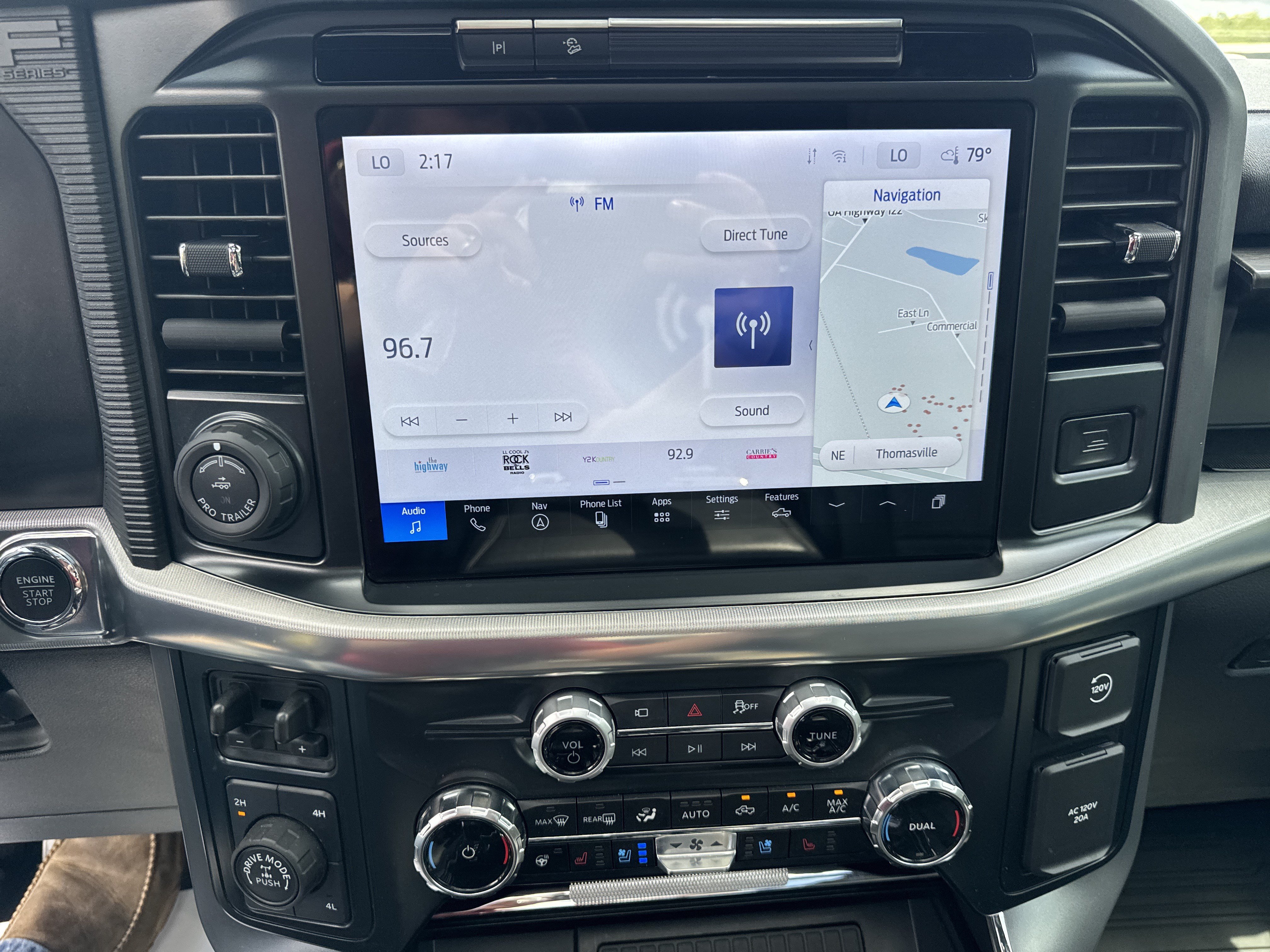 Used 2025 Ford F150 Lariat w/ Equipment Group 502A High AWD/4WD image 19