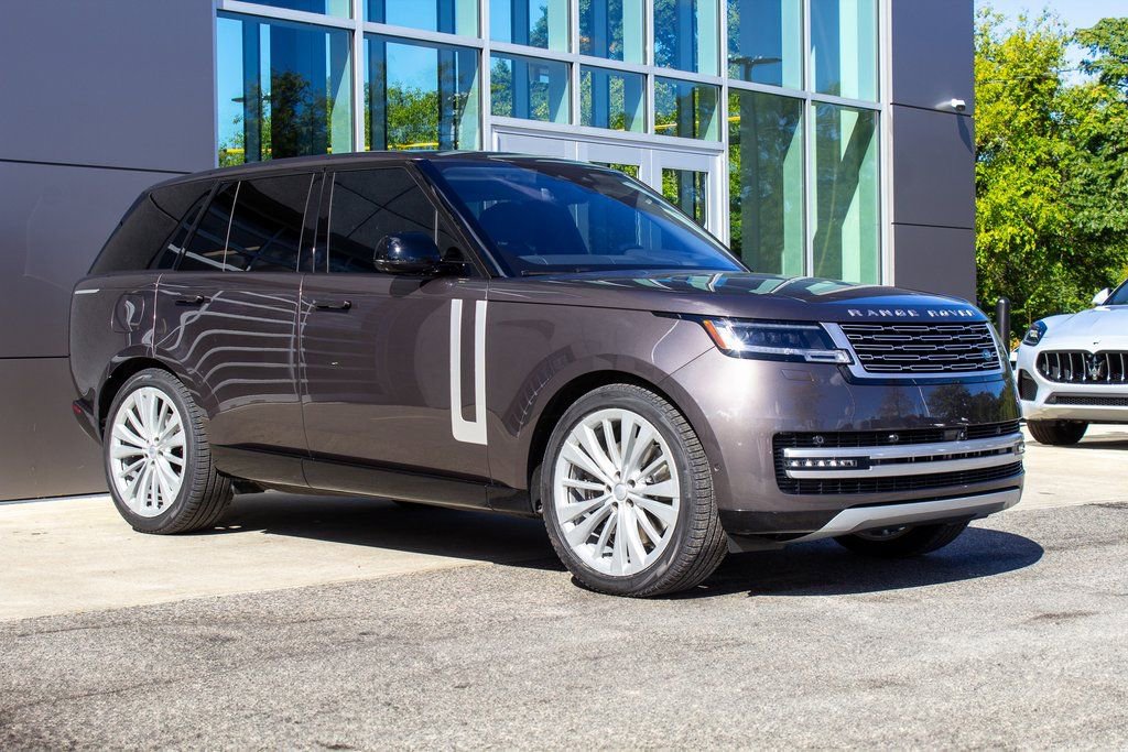 Used 2023 Land Rover Range Rover First Edition AWD/4WD image 3