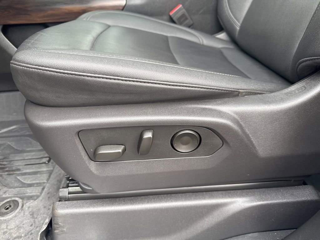 Used 2025 GMC Sierra 2500 SLT image 18