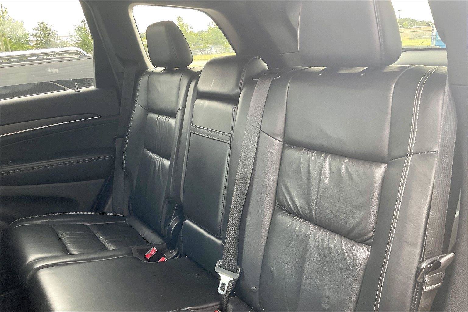 Used 2015 Jeep Grand Cherokee Limited w/ Trailer Tow Group IV RWD image 5