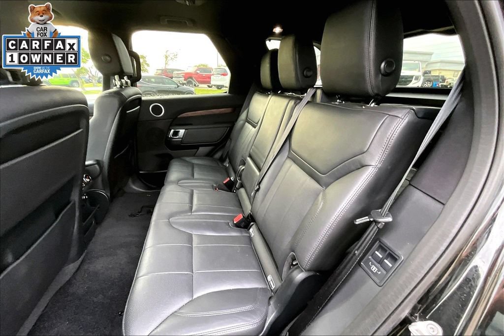 Used 2018 Land Rover Discovery HSE AWD/4WD image 23