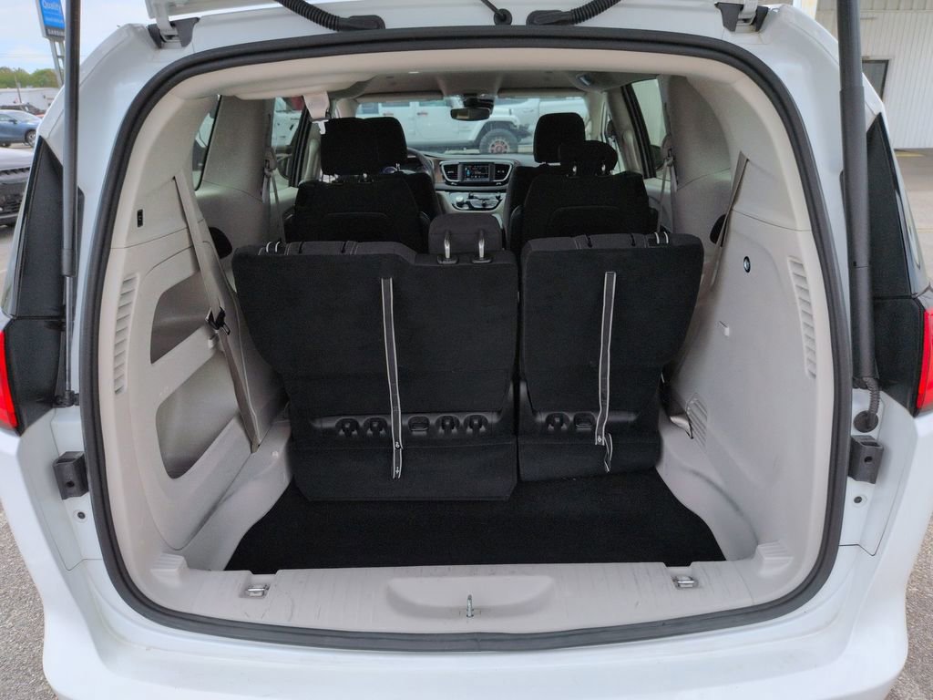 Used 2024 Chrysler Voyager LX w/ Fleet Security Group image 31