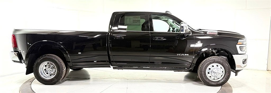 New 2026 RAM 3500 Longhorn image 3