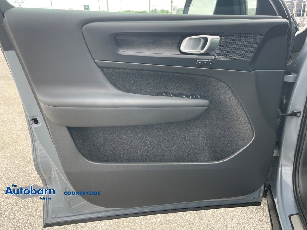Used 2023 Volvo C40 P8 Recharge Plus AWD/4WD image 10