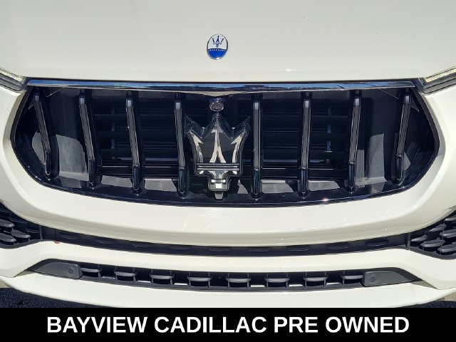 Used 2024 Maserati Levante GT Ultima AWD/4WD image 10