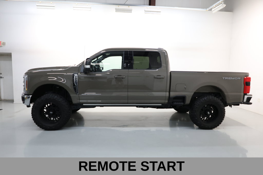 Used 2026 Ford F250 Lariat w/ Tremor Off-Road Package AWD/4WD image 25