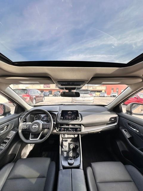 Certified 2024 Nissan Rogue SV w/ SV Premium Package AWD/4WD image 35