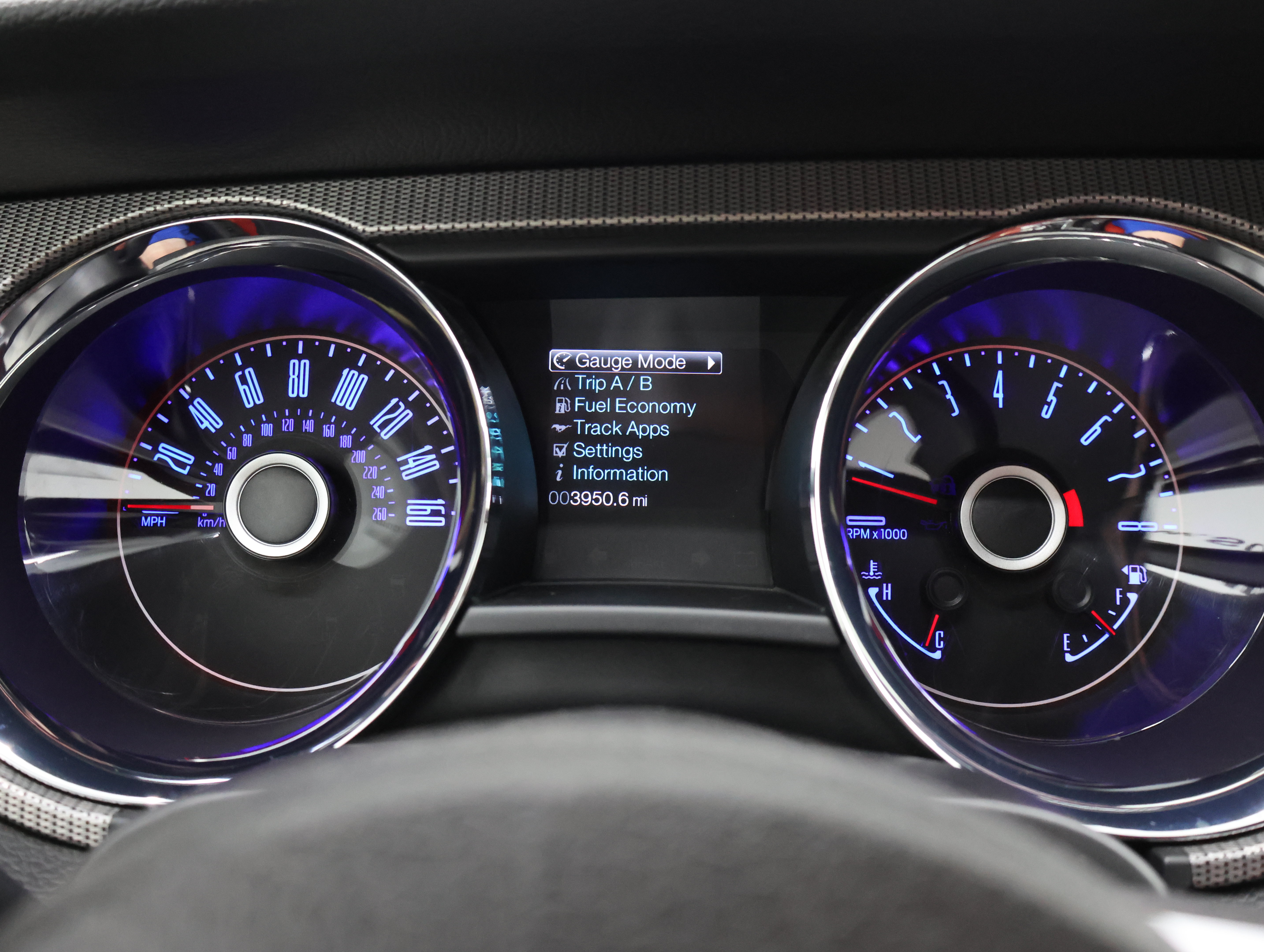 Used 2014 Ford Mustang GT Premium RWD image 10
