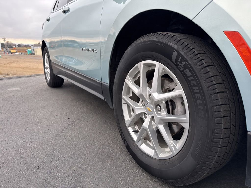 Used 2022 Chevrolet Equinox LT w/ Driver Convenience Package image 7