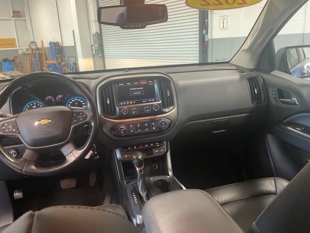Used 2022 Chevrolet Colorado Z71 AWD/4WD image 17